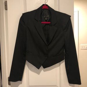 MCGINN tuxedo cropped blazer